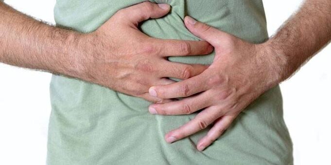 sāpes vēderā var būt helmintiāzes simptomi
